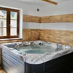 U Andela Apartment Zdikov